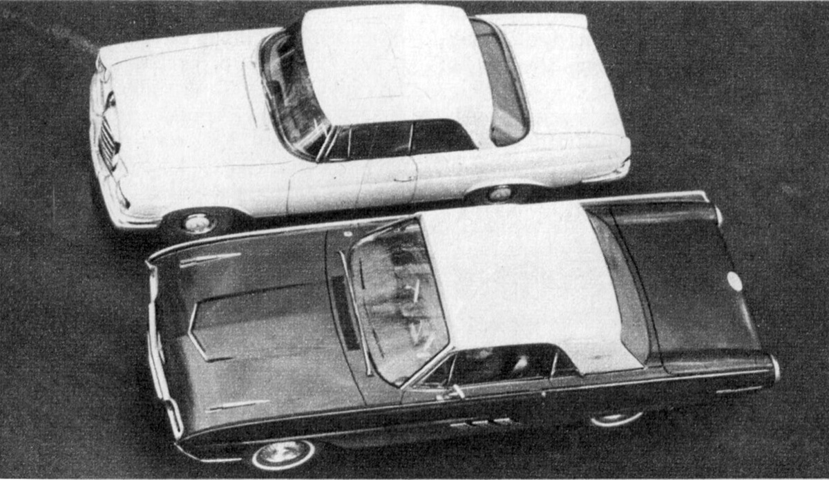 Der Ford Thunderbird von 1963 ist deutlich länger als das Mercedes-Benz 220 SE Coupé