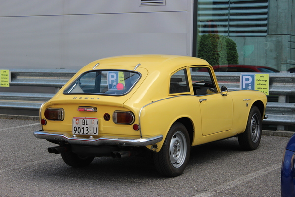 Der Honda S800 ist extrem beliebt geworden - Japaner Young- und Oldtimertreffen Bleienbach 2016