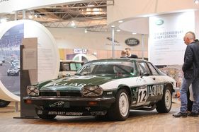 Der Jaguar XJS Renntourenwagen auf dem Jaguar-Stand - gesehen an der Techno Classica 2016