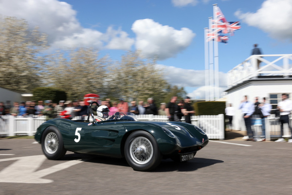 Der Jaguar XK120 Mistral aus dem Jahr 1954 von Gary Pearson - 83. Goodwood Members' Meeting 2026