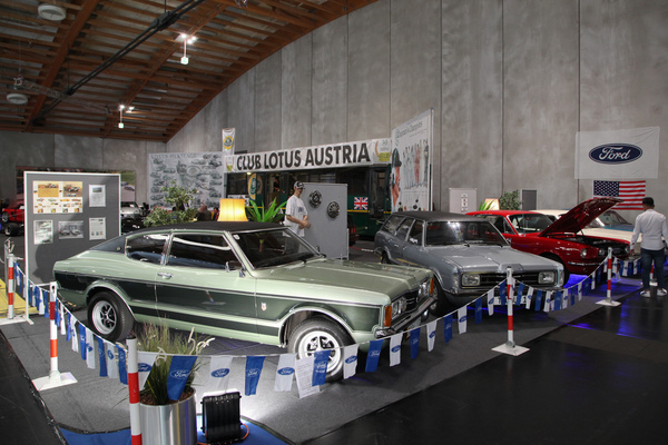 Der Knudsen-Taunus auf dem Ford Clubstand - Classic Expo Salzburg 2019