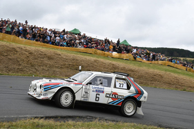 Der Lancia Delta S4 wurde von den anwesenden VIP-Gästen zum Schönsten (Champion's Choice" gewählt - ADAC Eifel Rallye Festival 2023 Der Lancia Delta S4 wurde von den anwesenden VIP-Gästen zum Schönsten (Champion's Choice" gewählt - ADAC Eifel Rallye Festival 2023