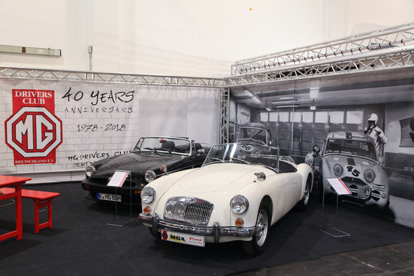 Der MG Drivers Club ist selbst schon ein Oldtimer und 40 Jahre alt - Techno Classica Essen 2018