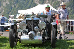 Der MG Vorkriegssportwagen zog die Blicke wie ein Magnet auf sich - British Car Meeting in Mollis am 28. August 2016