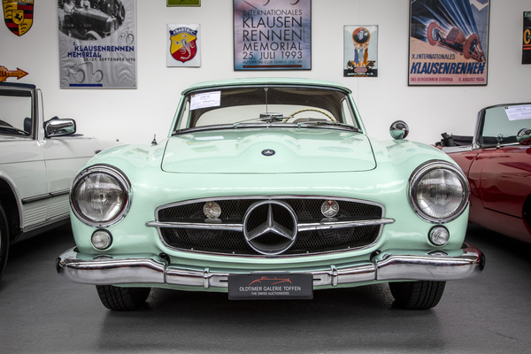 Der Mercedes-Benz 190 SL von 1960 konnte nur unter Vorbehalt zugeschlagen werden - Versteigerung der Oldtimer Galerie Toffen vom 17. Oktober 2020
