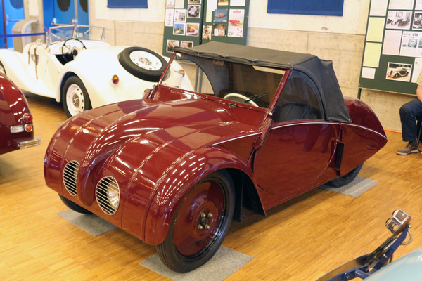 Der Rapid Kleinwagen aus der Schweiz - Oldtimer- und Teilemarkt Fribourg 2019