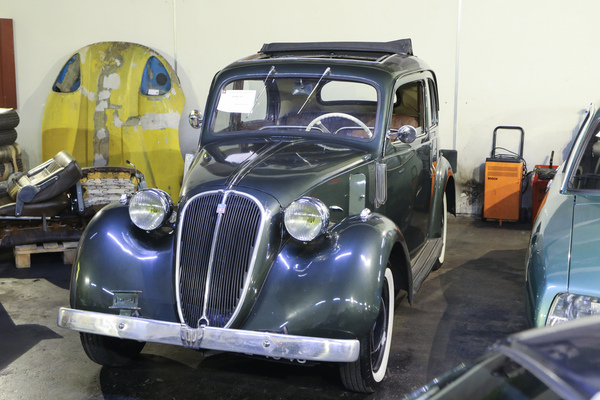 Der SImca 8, ein französischer Fiat Balilla, fand keinen neuen Käufer - Frühlingsversteigerung der Oldtimer Galerie Toffen am 25. März 2023