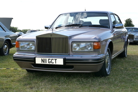 Der Silver Spirit war Nachfolger des Silver Shadow und wurde 18 Jahre lang gebaut, von 1980 bis 1998