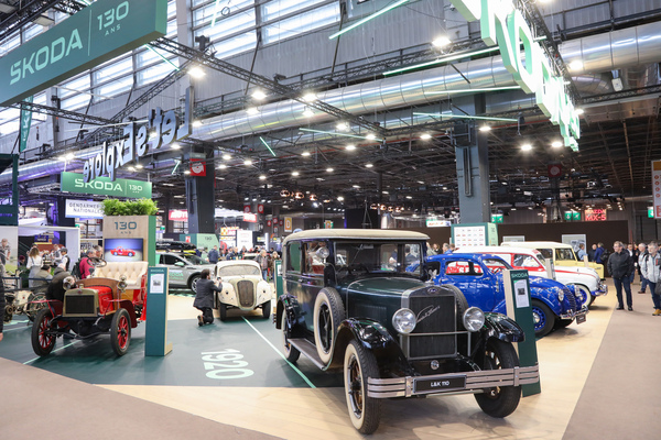 Der Skoda-Stand mit vielen Klassikern – Rétromobile Paris 2025