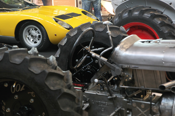 Der Sportwagen Lamborghini Miura des Traktoren-Fabrikanten - Retro Classics Stuttgart 2017