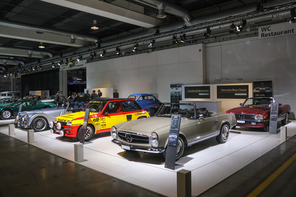 Der Stand von Kestenholz Classics & Sportscars - Auto Zürich 2022
