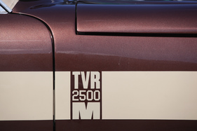 Der TVR 2500 M wurde Mitte der Siebzigerjahre hergestellt - British Car Meeting in Mollis am 28. August 2016