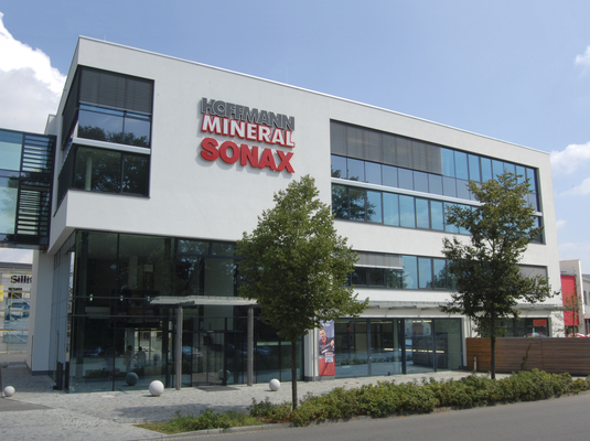 Bild: Der Unternehmenssitz von Sonax in Neuburg