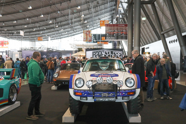 Der "Wüstenfuchs" auf dem Stand von Rare.Sphere - 24. Retro Classics Stuttgart 2025