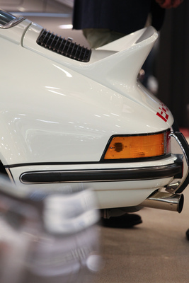 Der allseits beliebte Entenbürzel des Porsche 911 Carrera RS - gesehen an der Techno Classica 2016