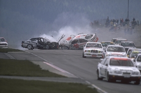 Der brutale Frontal-Crash zwischen Armin Hahne und Klaus Ludwig