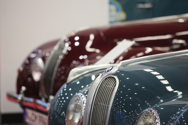 Der deutsche BMW und ein britischer Bristol - Retro Classics Bavaria 2017 in Nürnberg