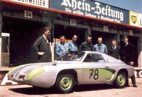 Der erste Kunststoffwagen Willi Martinis, ein Martini BMW 700 Coupé