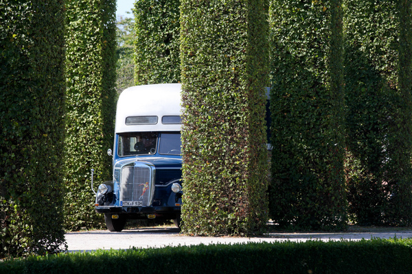 Der gut getarnte Mercedes-Benz aus Rüsselsheim - Classic-Gala Schwetzingen 2021
