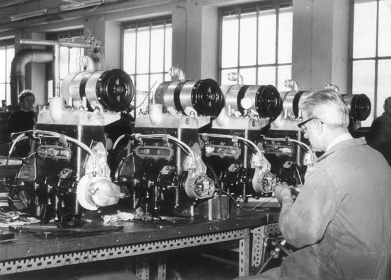 Der letzte Zweitakter aus Ingolstadt kam in den DKW Munga. Bis 1968 stellten die Mitarbeiter die Motoren ein. Dann wurde die Zweitaktproduktion eingestellt - aus dem Buch "2 Takte, 4 Räder"