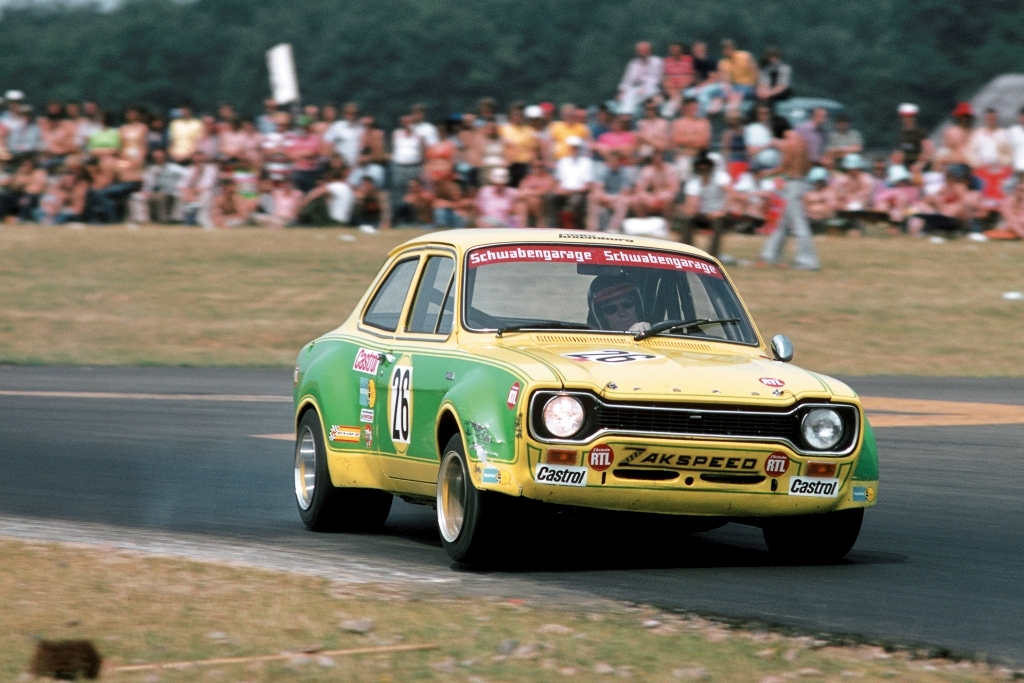 Der zweite Titel für Ford. Glemser, hier in Mainz-Finthen, wird 1973 im Zakspeed-Escort RS Rennsportmeister