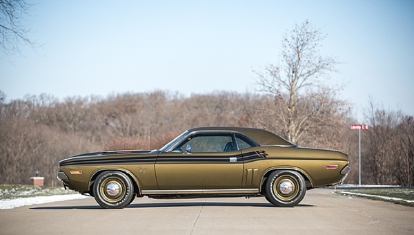 Der zweitteuerste Wagen der Kissimmee-Auktion - Dodge Hemi Challenger R/T von 1971 - Mecum Kissimmee 2015