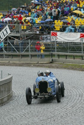 Derby K4 (1929) - Beatrice Brägger drives the resurrected K4 at the Klausenrennen-Memorial in 2002