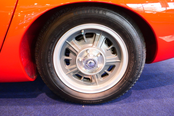 Detail: Magnesiumrad des Toyota 2000 GT – Bremen Classic Motorshow 2025