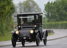 Detroit Electric (1922) - gute 45 km/h liegen drin Detroit Electric (1922) - gute 45 km/h liegen drin
