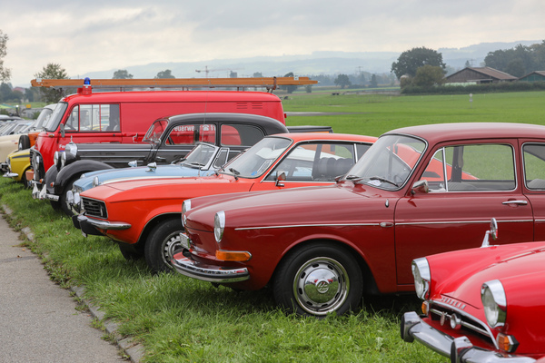 Deutsch-Englische Reihe mit Autos von Sunbeam, Volkswagen, Opel, MG und Mercedes-Benz - FNA Jahrestreffen 2025
