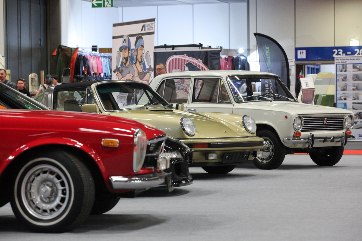 Deutsche Klassiker und ein Lada, der vom Fiat 124 abstammt - Motorworld Classics Berlin 2019