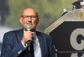 Deuvet-Präsident Peter Schneider erhält 2024 den Goldenen Kolben