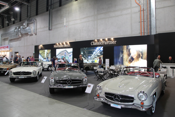 Bild: Dezente Farben für die klassischen Mercedes Cabrios - gesehen bei Kestenholz - Swiss Classic World Luzern 2018