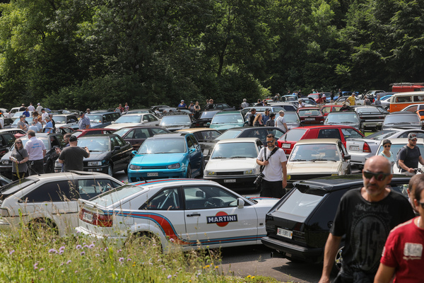 Dicht bepacktes Sicherheitsfahrgelände - Youngtimer Stockental 2025