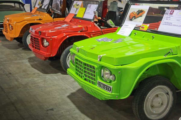 Die Alternative zum VW-Buggy - Citroën Méhari auf Basis des 2 CVs - Auto e Moto d'Epoca 2014