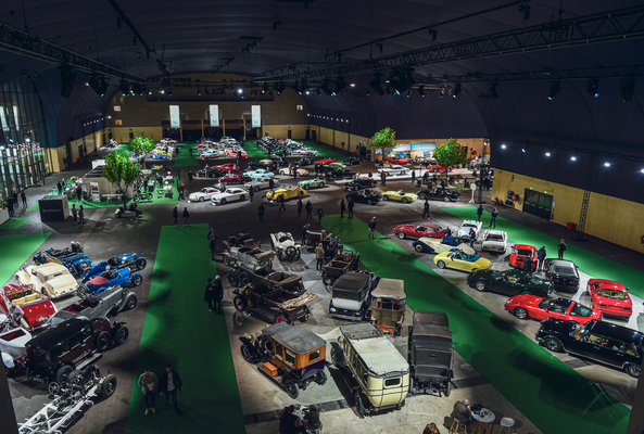 Die Autos der Versteigerung im Grand Palais Éphémère - Bonhams-Versteigerung "Les Grandes Marques du Monde au Grand Palais Paris" am 3. Februar 2022