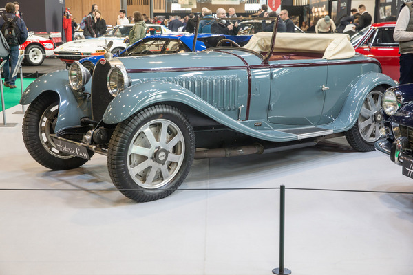 Die Autos von Bugatti dürfen an der Pariser Oldtimermesse natürlich nicht fehlen - Rétromobile Paris 2022