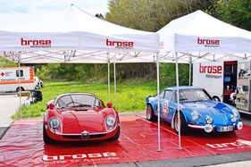 Die Autos von Michael Stoschek - links Recreation Alfa Romeo 33 Stradale, rechts Alpine-Renault A110 - Pista & Piloti Hillclimb Pferdsfeld 2024 Die Autos von Michael Stoschek - links Recreation Alfa Romeo 33 Stradale, rechts Alpine-Renault A110 - Pista & Piloti Hillclimb Pferdsfeld 2024