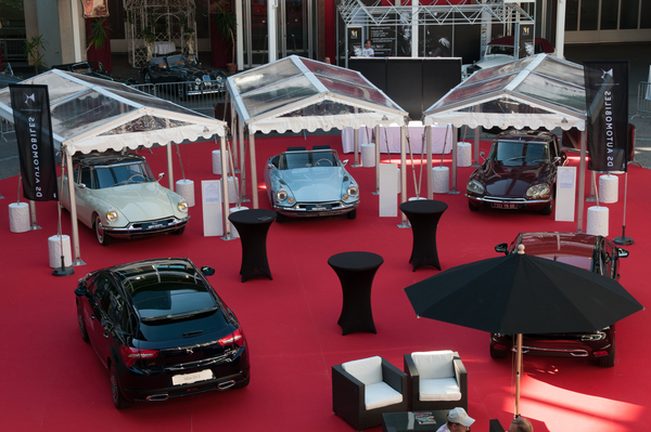 Die Citroën DS wird gefeiert - RAID Suisse-Paris 2015