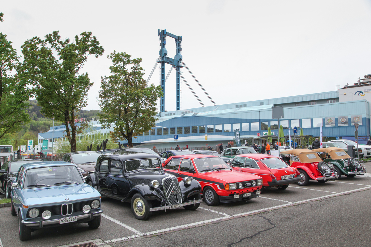 Die Engländer machten schon immer gewisse Dinge anders ... - Oldtimertreffen 50 Jahre Autobahnraststätte Würenlos 2022