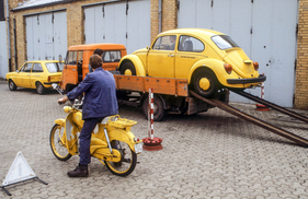 Die Fahrzeuge der Post konnten ab Platz mit nach Hause genommen werden, ...