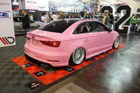 The color pink was frequently seen - Essen Motor Show 2022