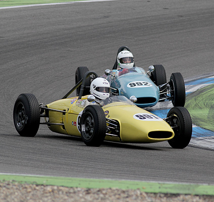 Die Gebrüder Tonetti auf Brabham im Zweikampf - zweites Rennen der FIA Lurani Trophy der Formel Junior am Bosch Hockenheim Historic 2012
