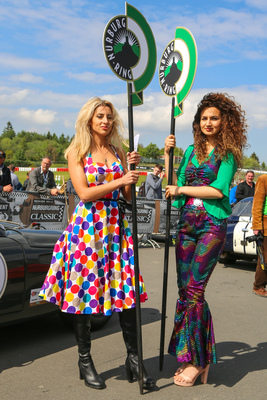 Die Grid Girls von der Nürburgring Classic 2019