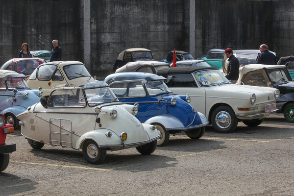 Die Kabinenroller trotzten auch dem Regen in der Nacht auf Samstag - 12. Internationales Microcar Treffen Wohlen 2022