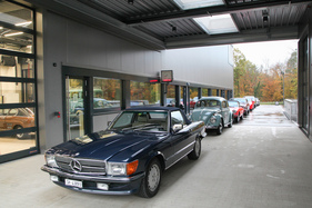 Die Klassiker der Autohalle stellen für den "Experience Drive" bereit Die Klassiker der Autohalle stellen für den "Experience Drive" bereit