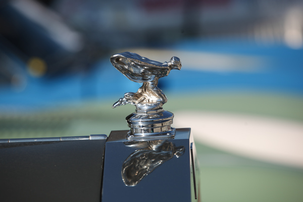 Bild: Die Kühlerfigur auf einem Rolls-Royce - British Classic Car Meeting St. Moritz 2015