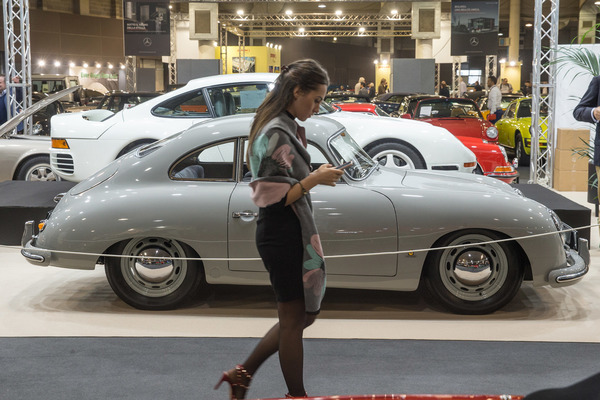 Die Lauferei durch die vielen Hallen ist extrem anstrengend, …