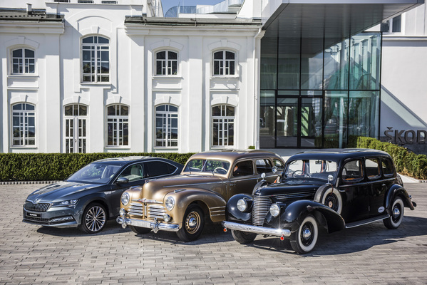 Bild: Die Modellreihe Superb stellt für die Marke Skoda den Höhepunkt deren Portfolios dar, und zwar schon seit 1934, als die ersten Exemplare dieser Luxuslimousine entstanden sind