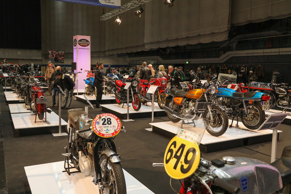 Die Motorradsonderschau "Zweitakt gegen Viertakt" - Bremen Classic Motorshow 2023